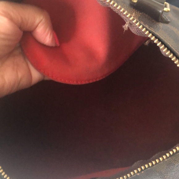 ❌SOLD❌💯 % AUTHENTIC LOUIS VUITTON SPEEDY LEATHER BAG. - Picture 11 of 17